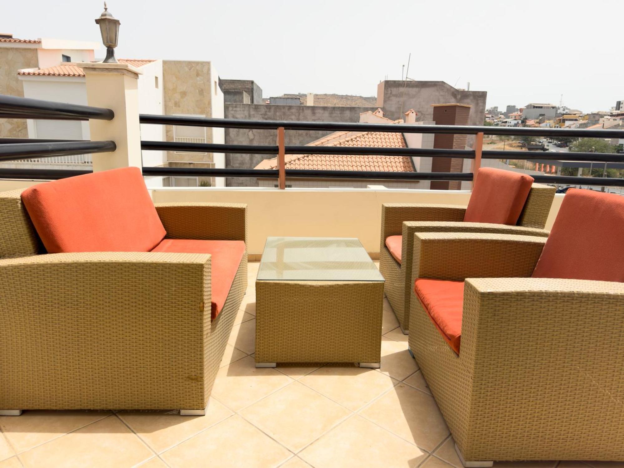 3 Bedroom Apt, Free Wifi & Ac, Cidadela - Lcgr Praia Luaran gambar