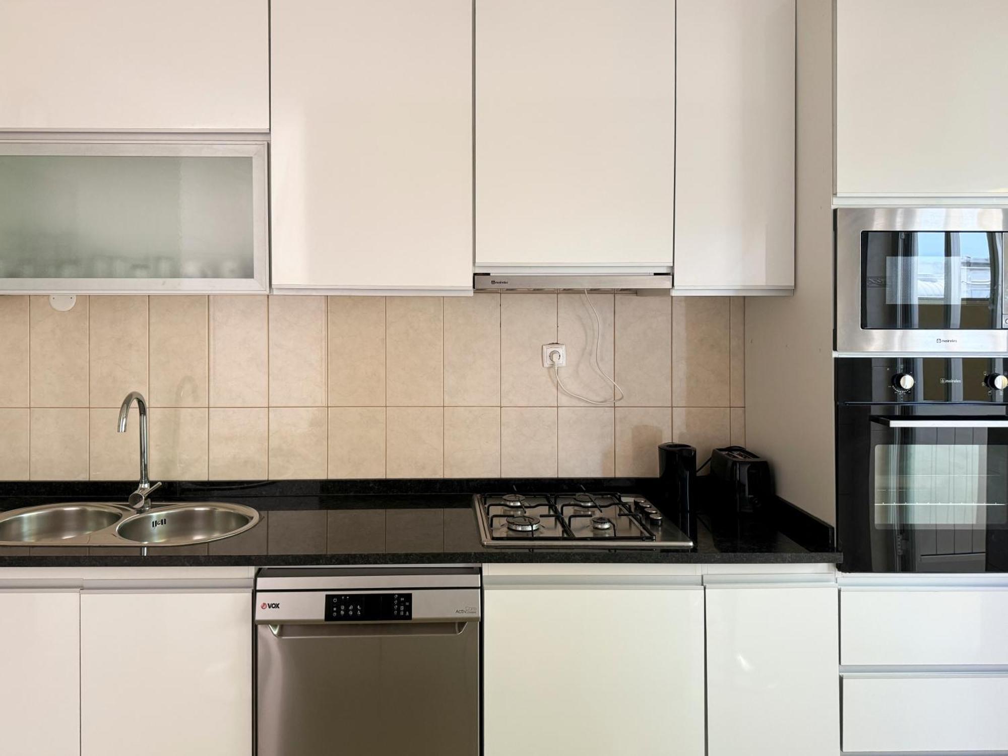 3 Bedroom Apt, Free Wifi & Ac, Cidadela - Lcgr Praia Luaran gambar